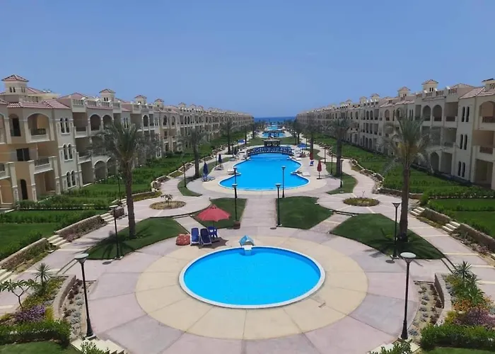 Lasirina Palm For Familes Only Resort