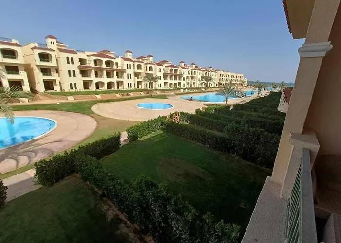 Resort Lasirina Palm For Familes Only